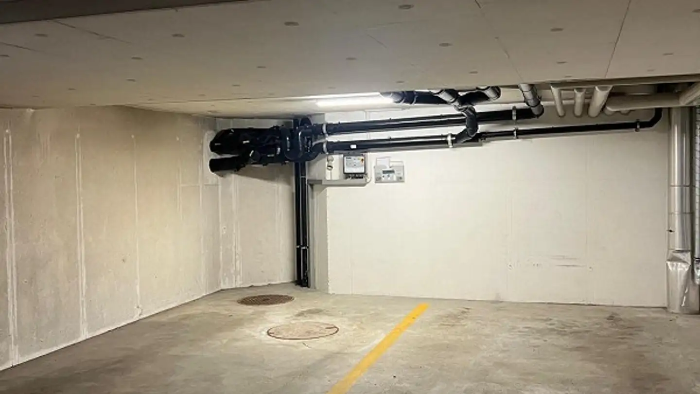 Parcheggio esterno in affitto - Friedhofstrasse 16, 8702 Zollikon