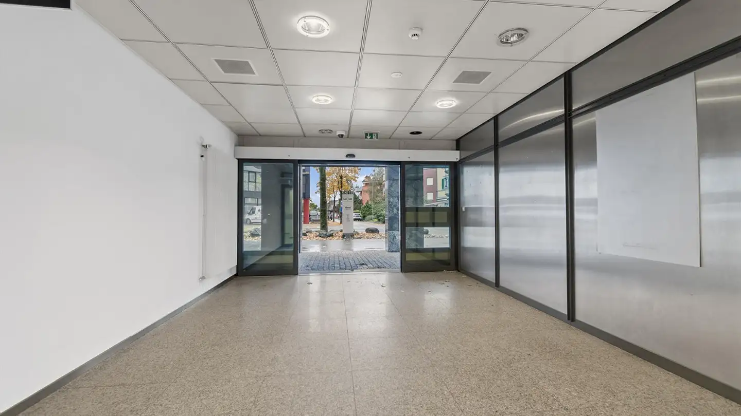 Commercial à louer - Schaffhauserstrasse 104, 8152 Glattbrugg - Photo 3