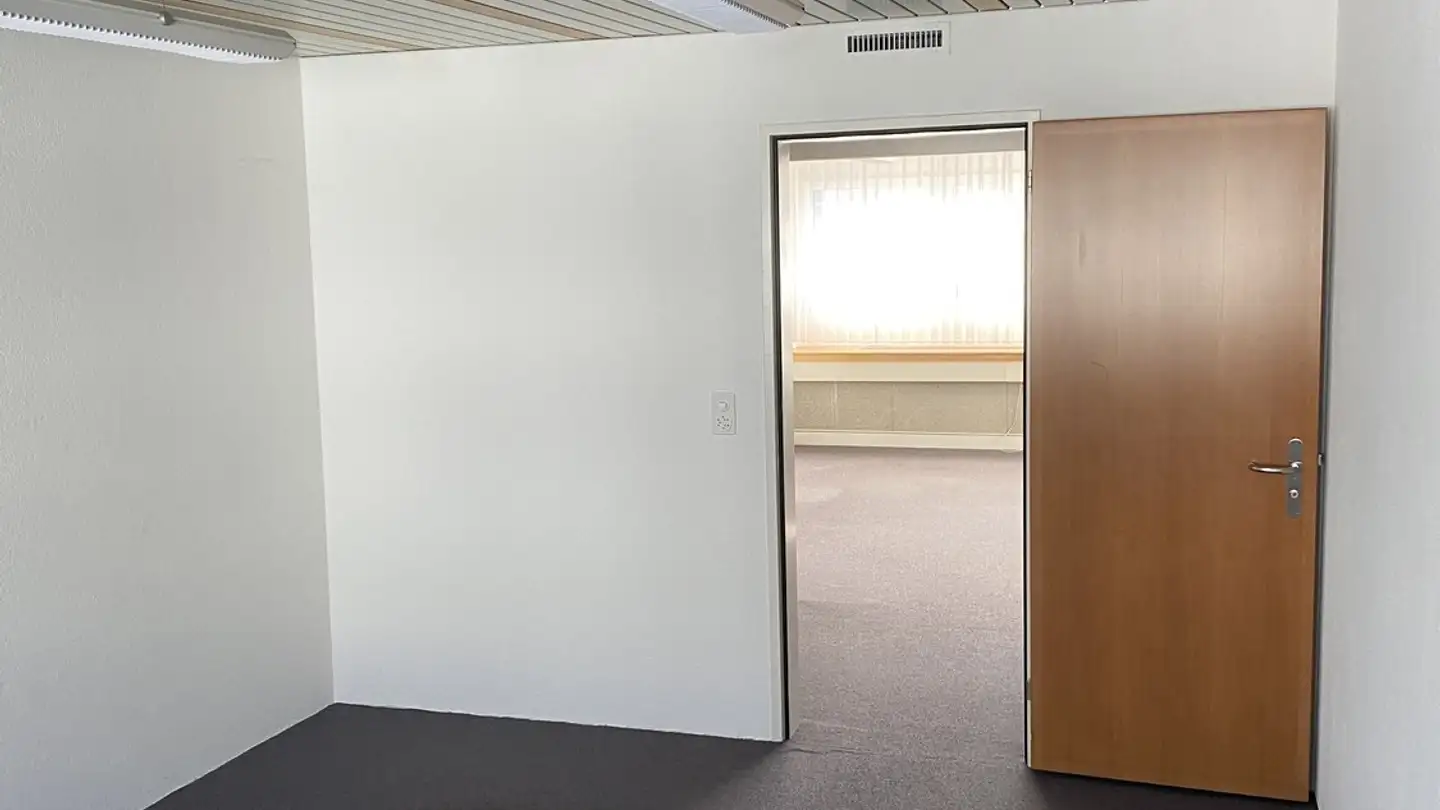 Commercial à louer - Hauptstrasse 61, 5734 Reinach AG - Photo 2