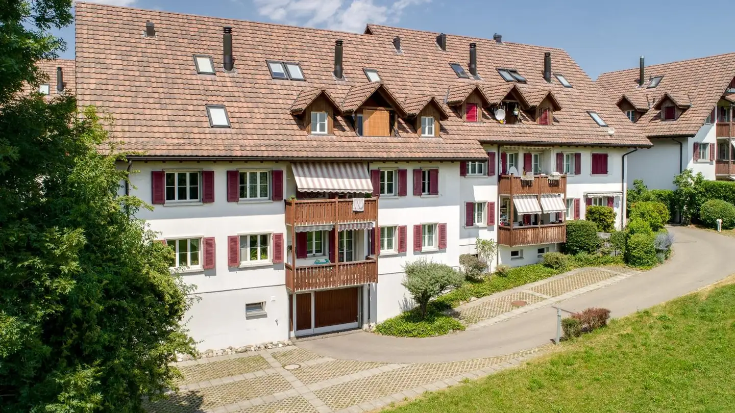 Tiefgaragenstellplatz mieten - Riedterstrasse 11, 8162 Steinmaur