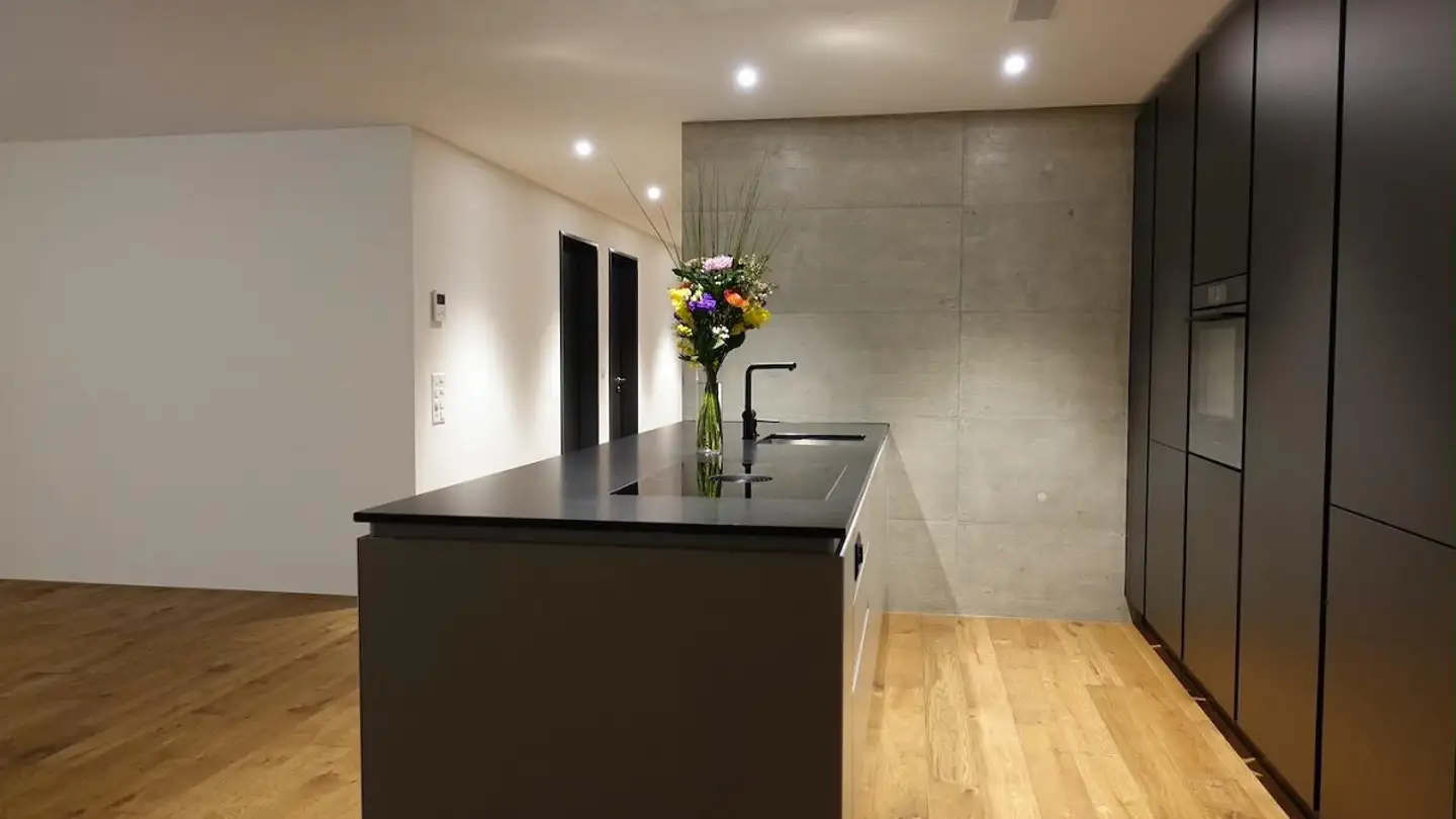 Stepped apartment for rent - Ernetschwilerstrasse 30, 8737 Gommiswald - Photo 2