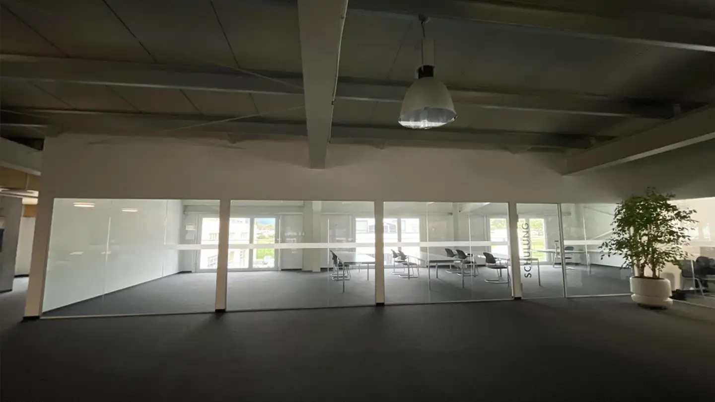 Spazio ufficio in affitto - Rheinstrasse 64, 7012 Felsberg