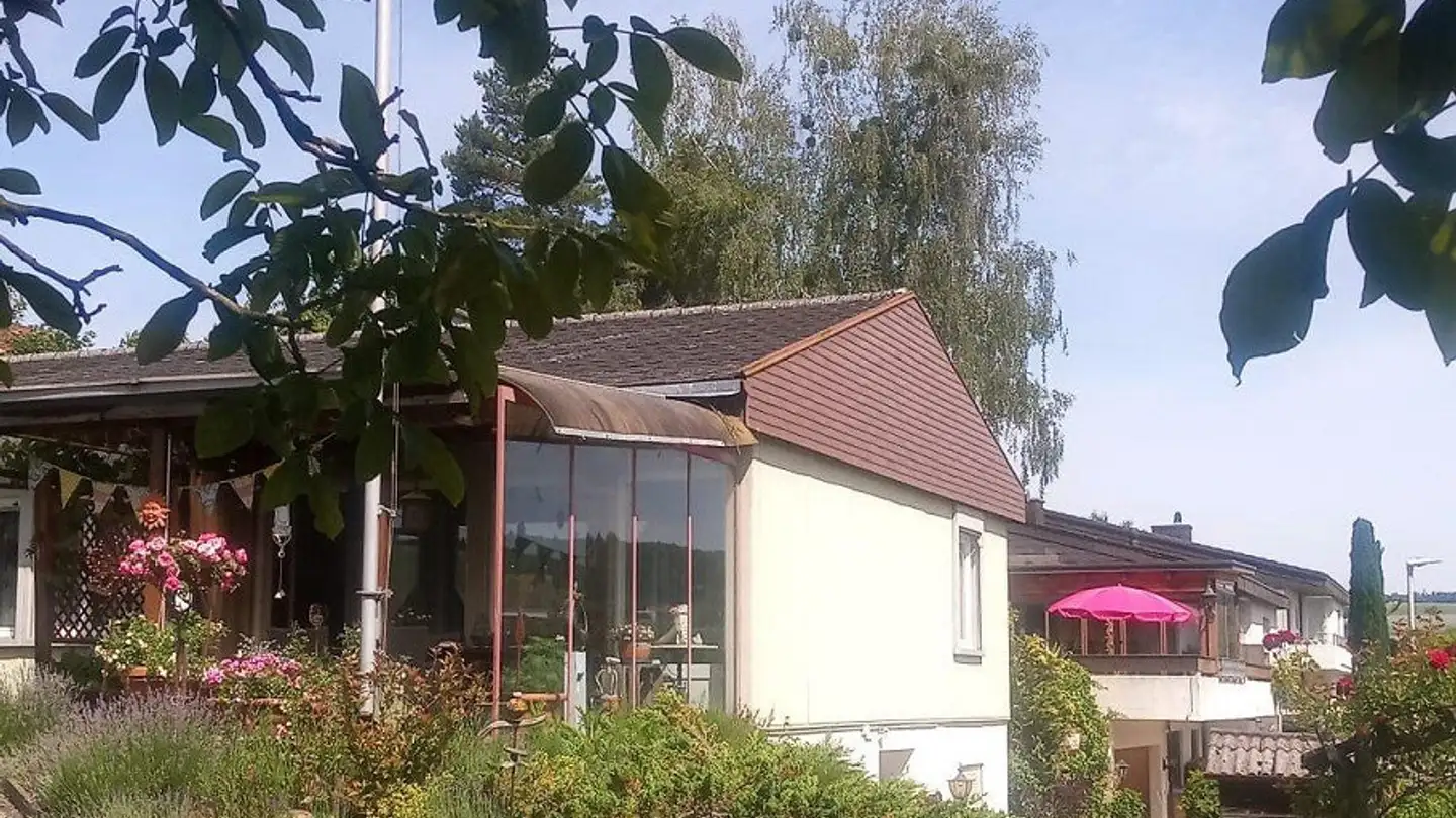 Single house for sale - Meisenweg 1, 5426 Lengnau AG