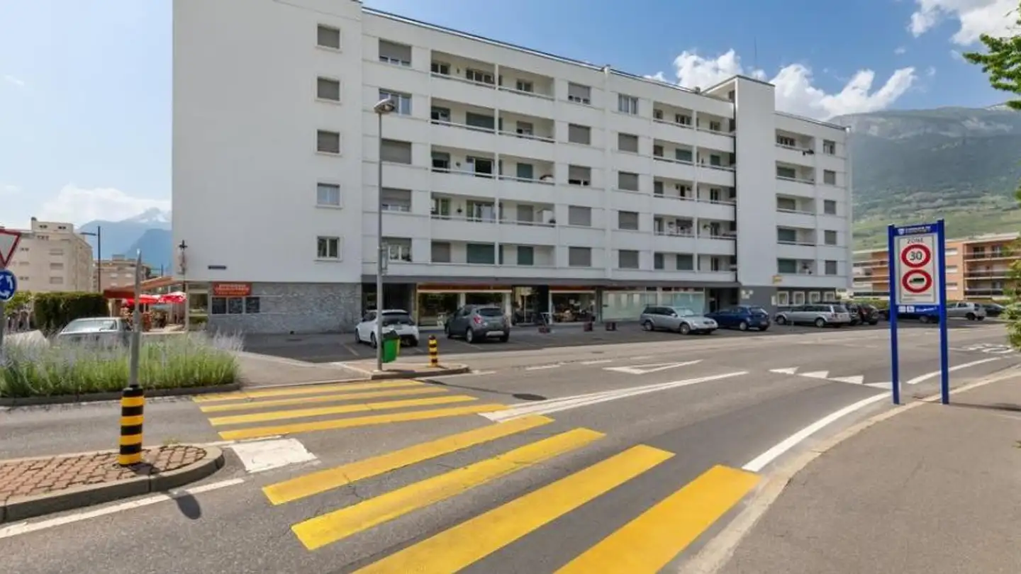 Parcheggio esterno in affitto - Avenue De La Gare 11, 1964 Conthey