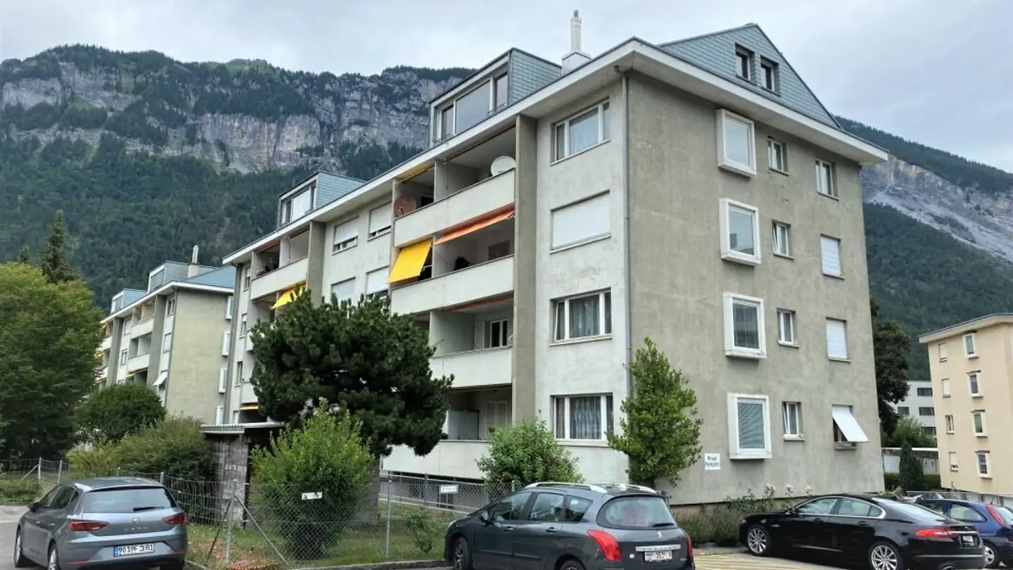 Parkplatz im Freien mieten - Rieven 22, 7013 Domat/Ems