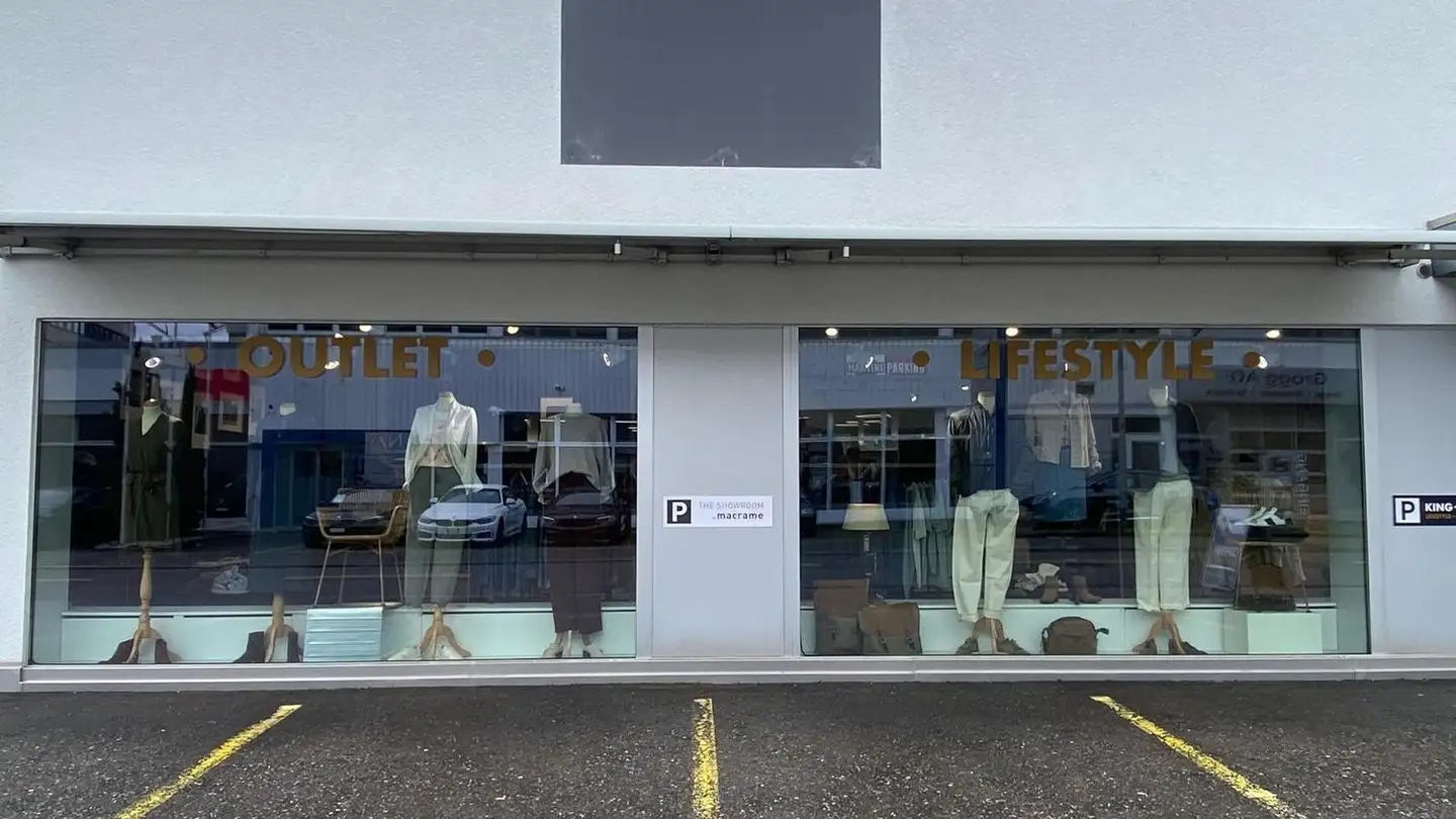 Negozio in affitto - Brandbachstrasse 10, 8305 Dietlikon