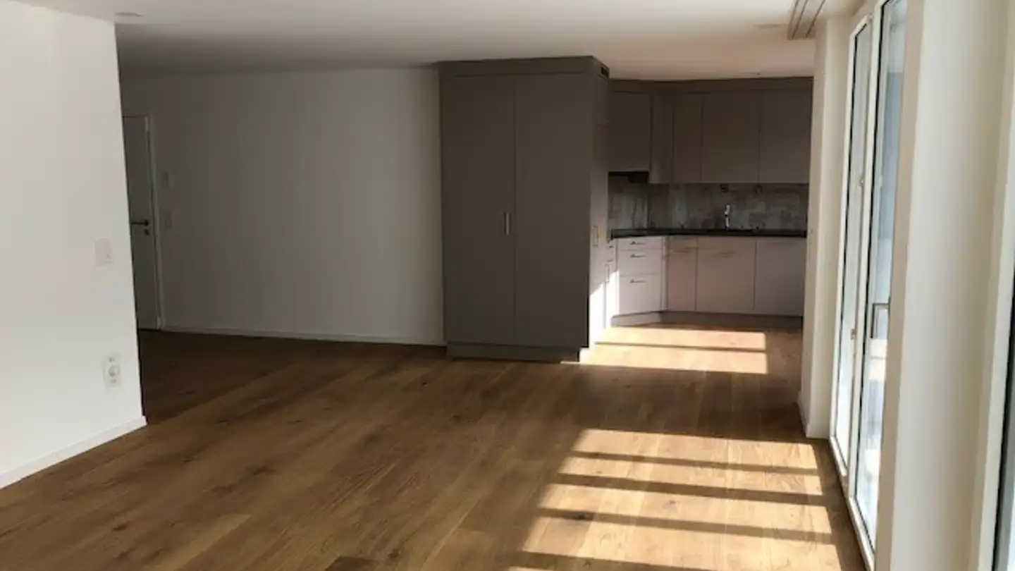 Wohnung mieten - Fröschbach 64, 8117 Fällanden - Foto 2