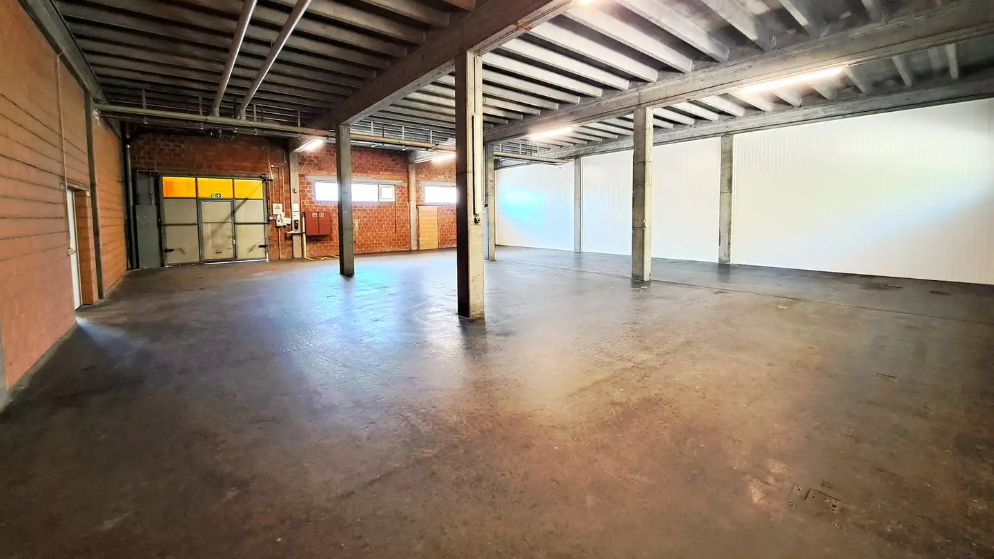 Storage space for rent - Lagerhausstrasse 17, 3232 Ins