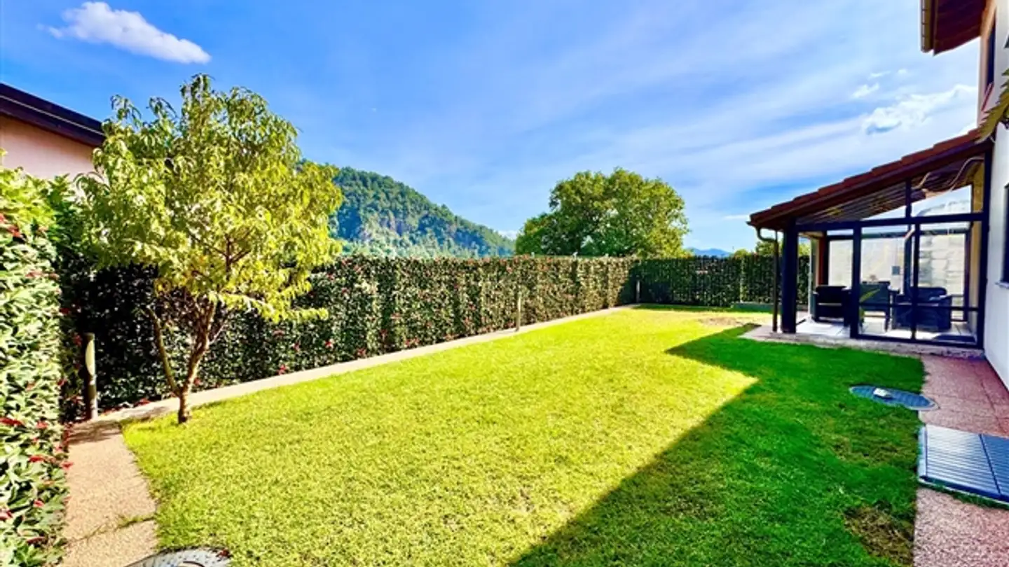 Single house for sale - 6930 Bedano