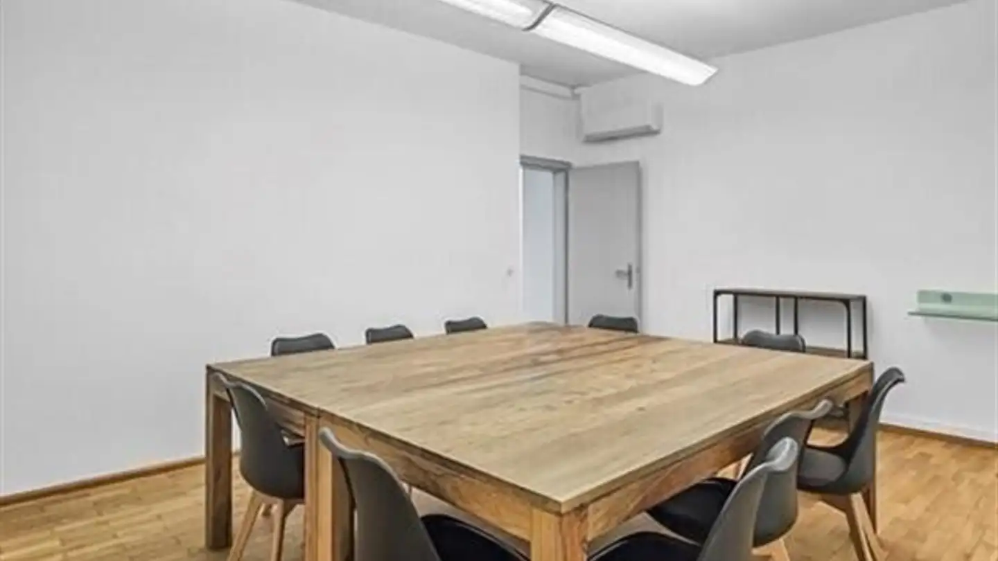 Spazio ufficio in affitto - Via Emilio Bossi 1, 6830 Chiasso