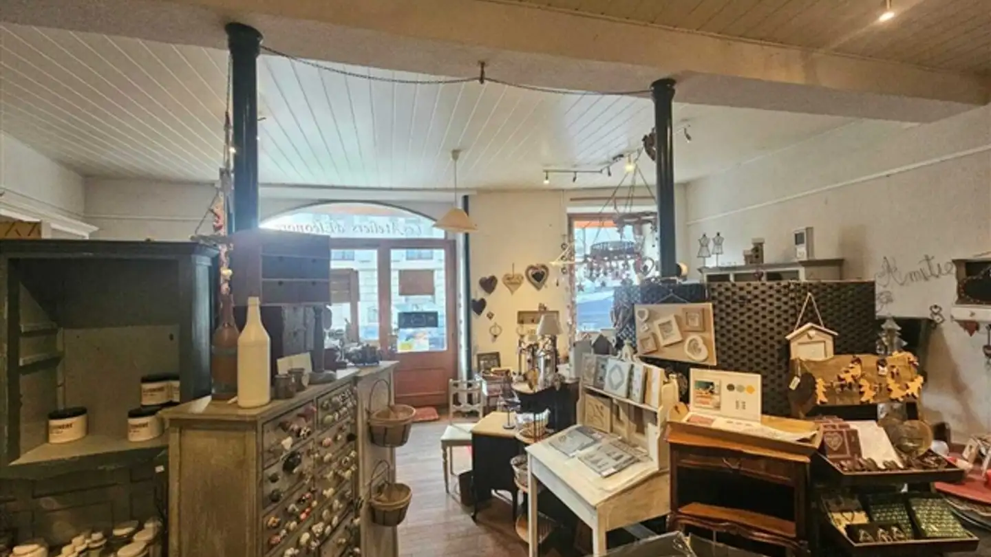 Gewerbe mieten - Rue Général Boinod 2, 1170 Aubonne - Foto 4