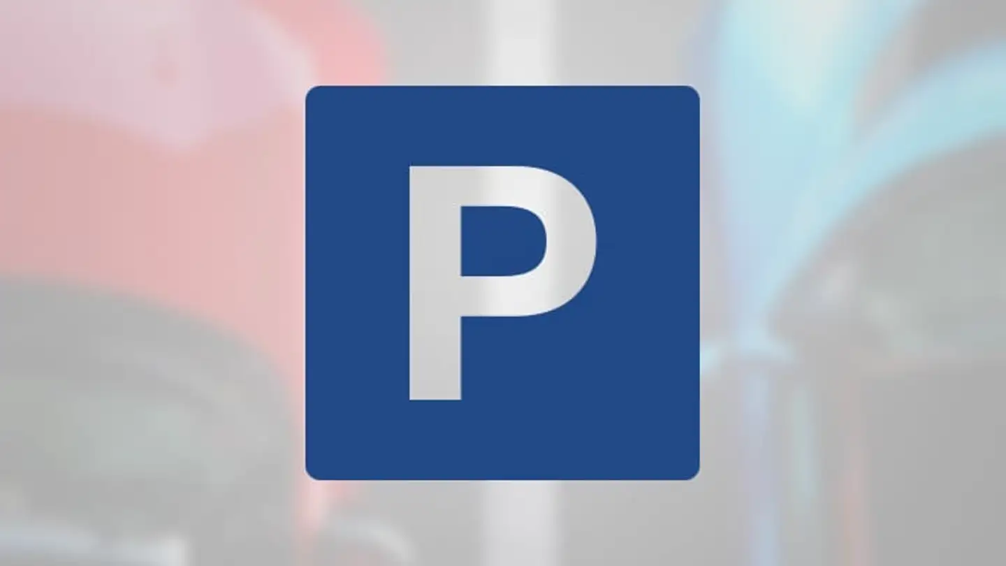 Place de parking couverte à louer - Rue Du Lac 21, 2525 Le Landeron