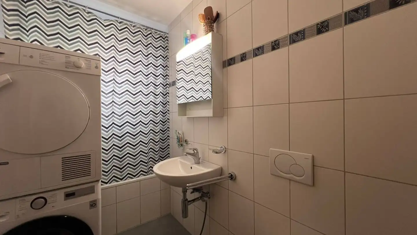 Apartment for rent - Avenue De La Gare 17, 1964 Conthey - Photo 3