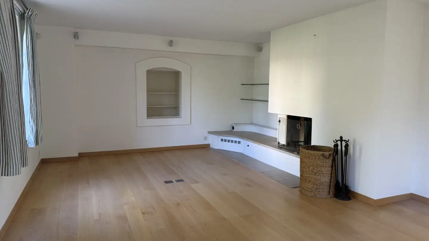 Single house for sale - 1143 Apples