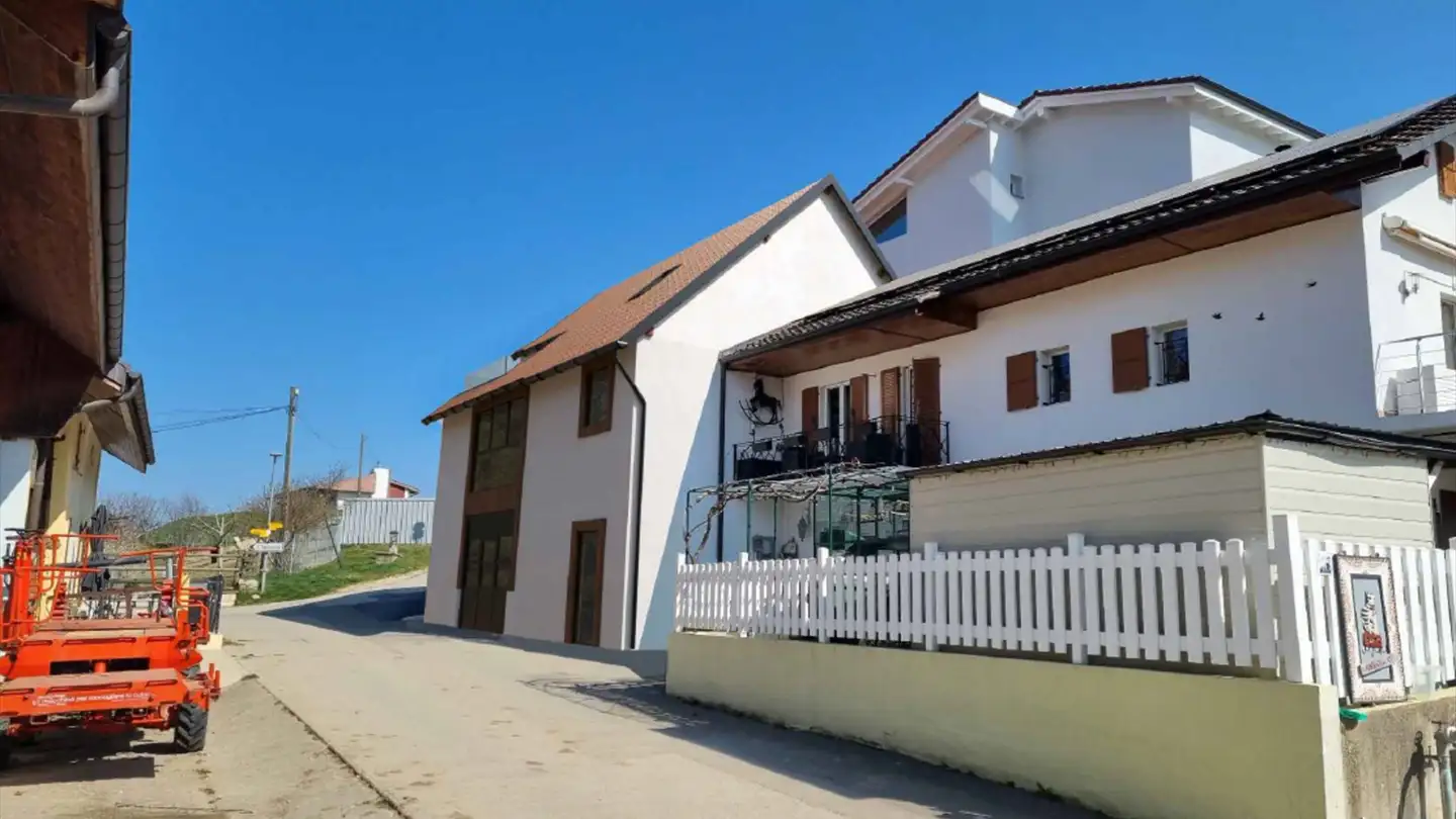 Casa a schiera in vendita - 1400 Cheseaux-Noréaz - Photo 4