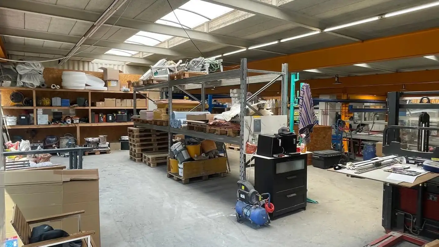 Gewerbe mieten - Schaubenstrasse 1b, 8450 Andelfingen