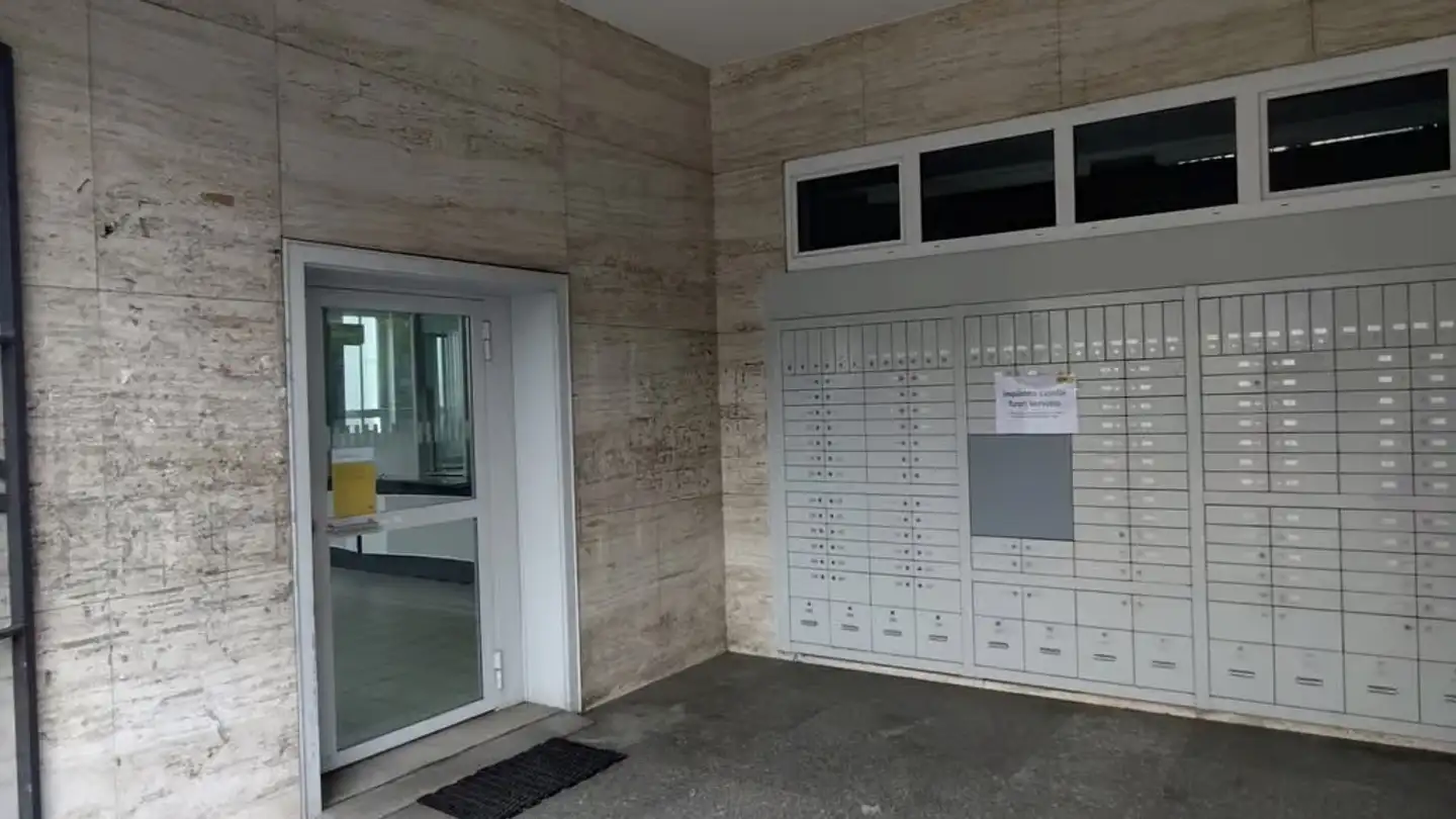 Spazio ufficio in affitto - Via Francesco Antonio Giorgioli 4, 6864 Arzo - Foto 2