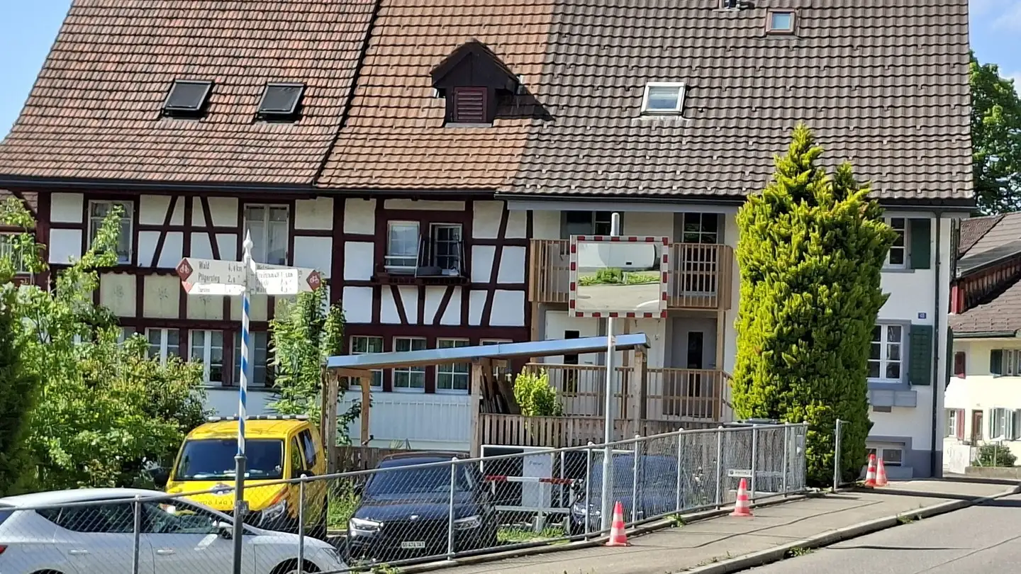 Appartement à louer - Hinwilerstrasse 14, 8635 Dürnten - Photo 2