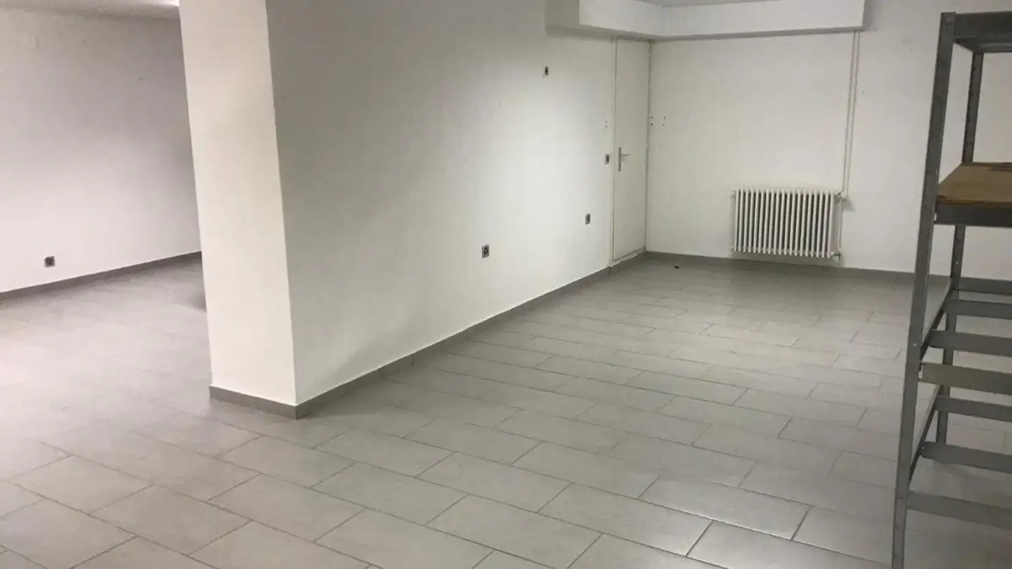 Magasin à louer - Brandackerweg 2, 8610 Uster