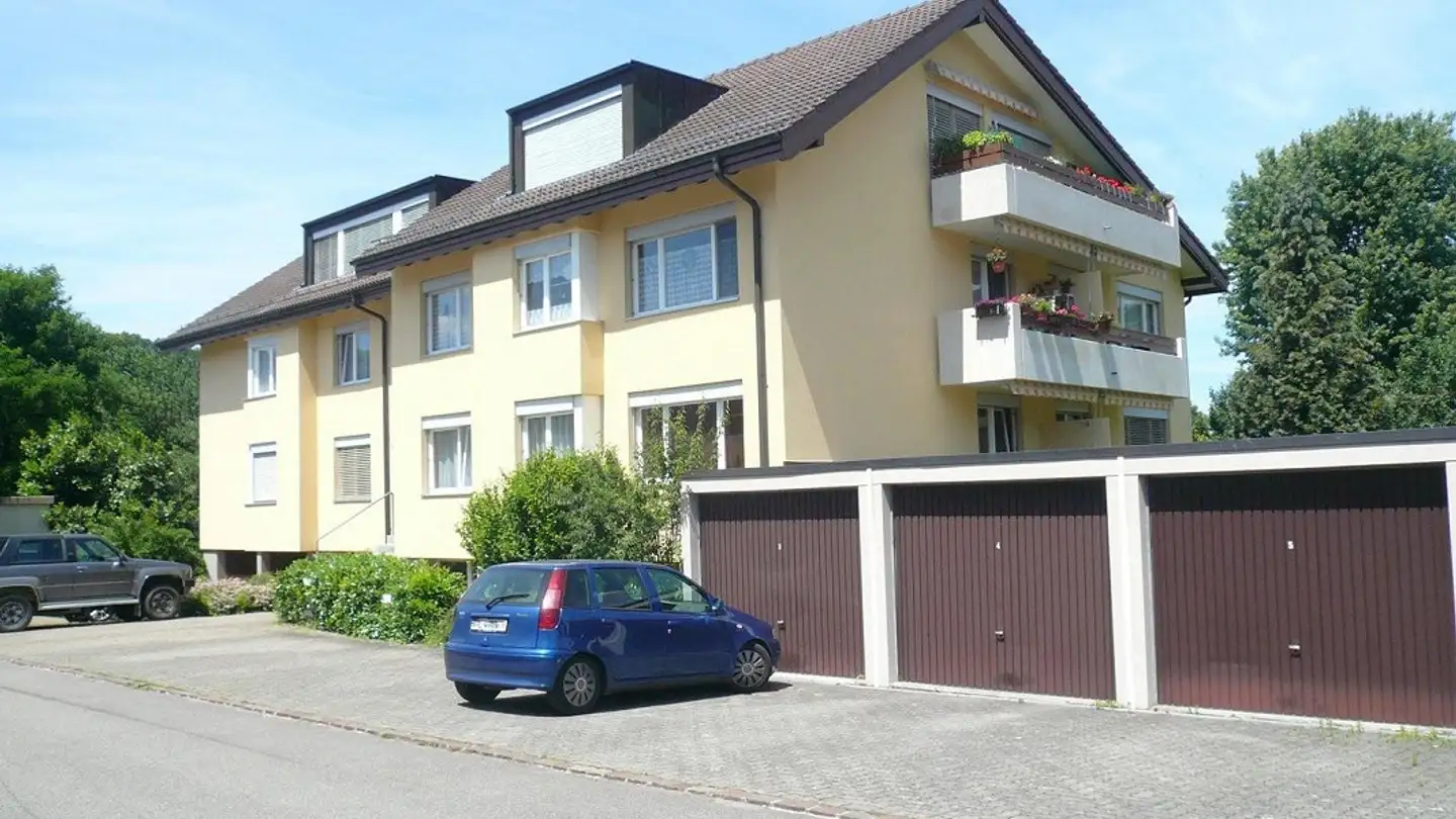 Outdoor parking space for rent - Feldstrasse 2, 4416 Bubendorf