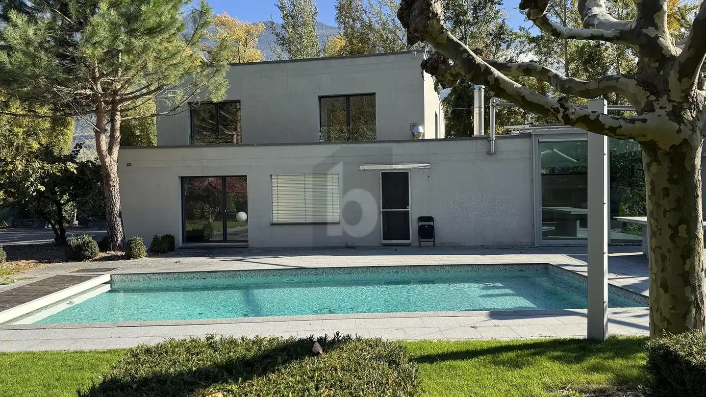 Villa kaufen - 1926 Fully