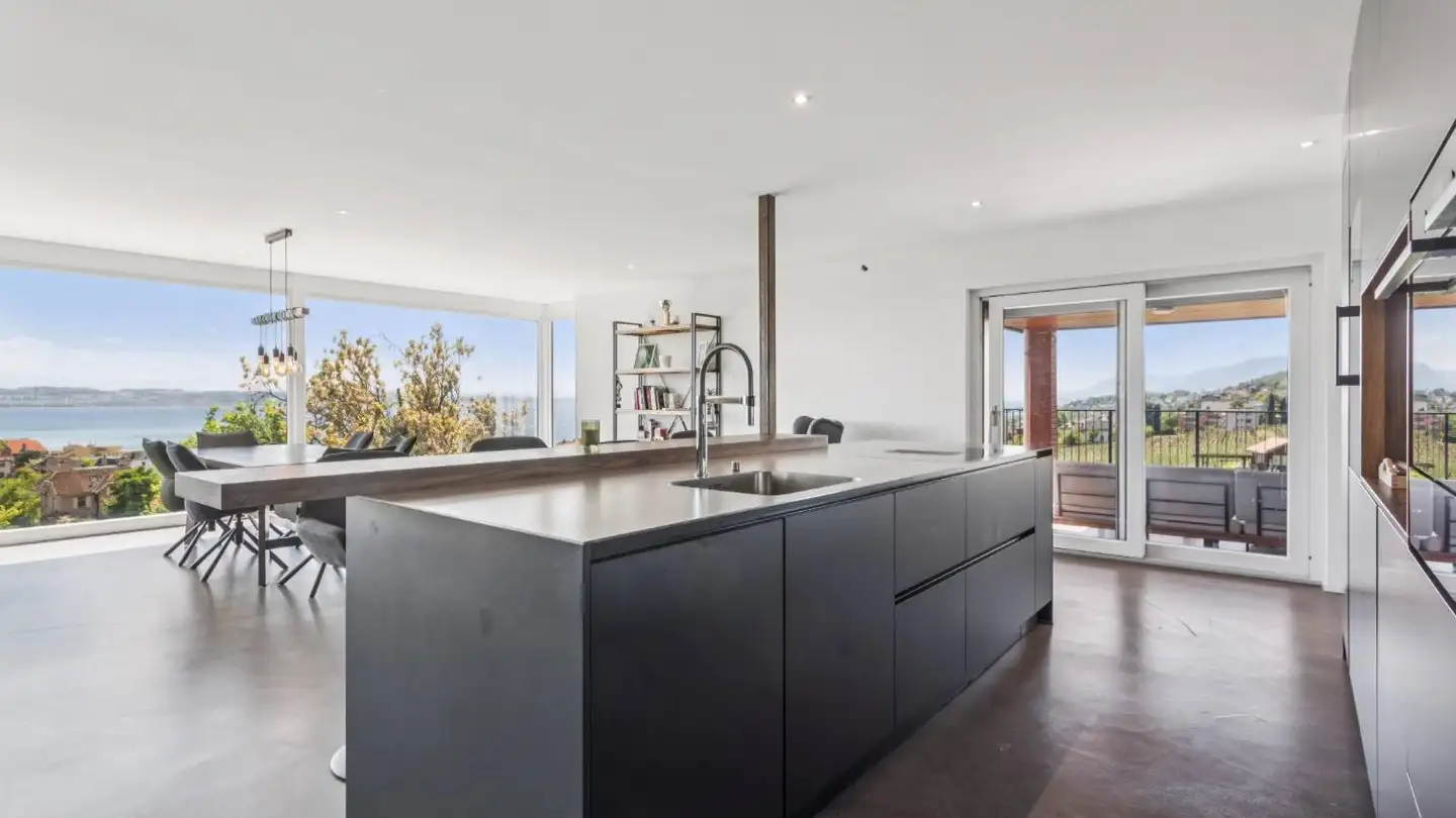Villa for sale - 2072 St-Blaise