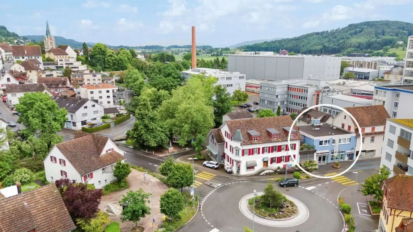 Mixed-use building for sale - Bahnhofstrasse 1, 8240 Thayngen - Photo 2