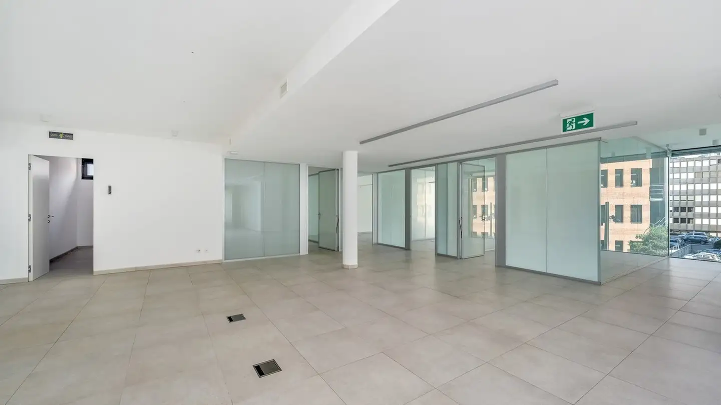 Spazio ufficio in affitto - Riva Paradiso, 6900 Paradiso - Foto 3