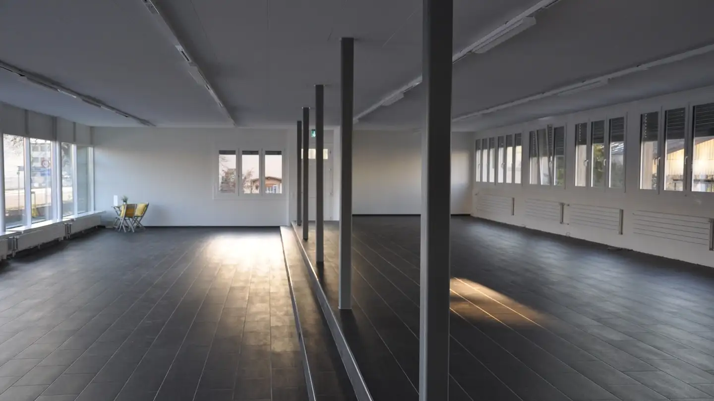 Gewerbe mieten - Neue Winterthurerstrasse 30a, 8305 Dietlikon - Foto 3