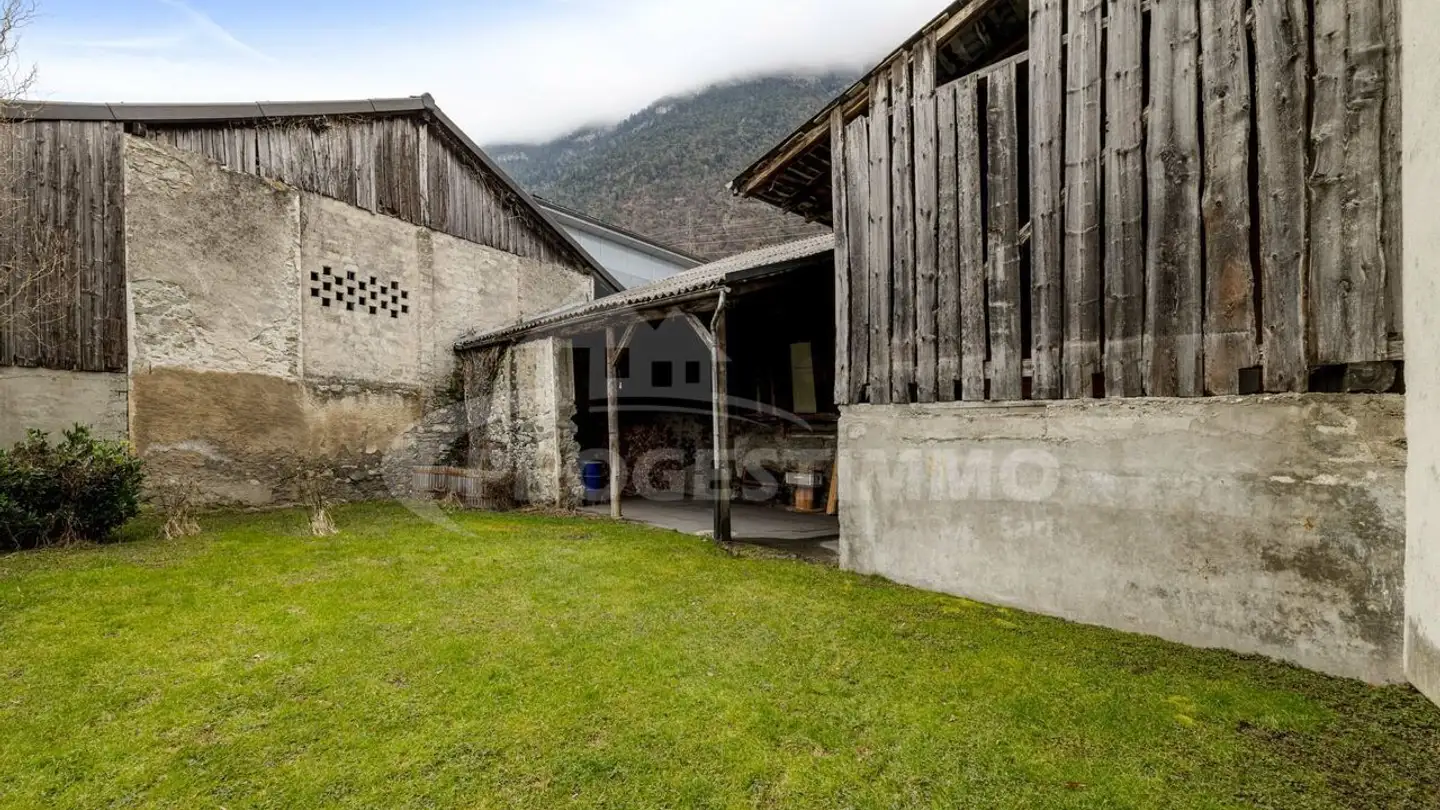 Chalet à vendre - 1906 Charrat