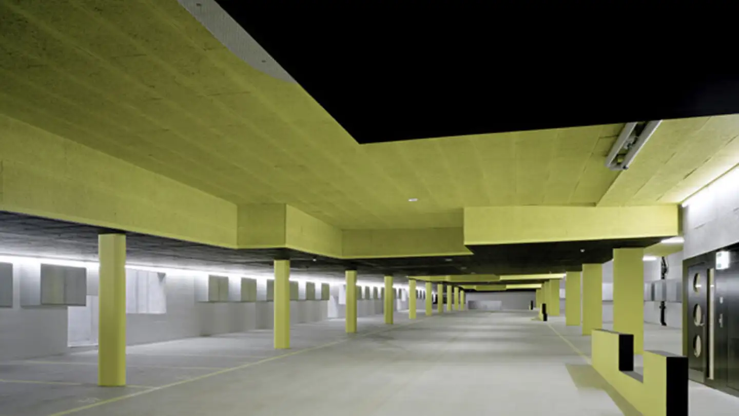 Place de parking souterraine à louer - Imbisbühlstrasse, 8049 Zürich