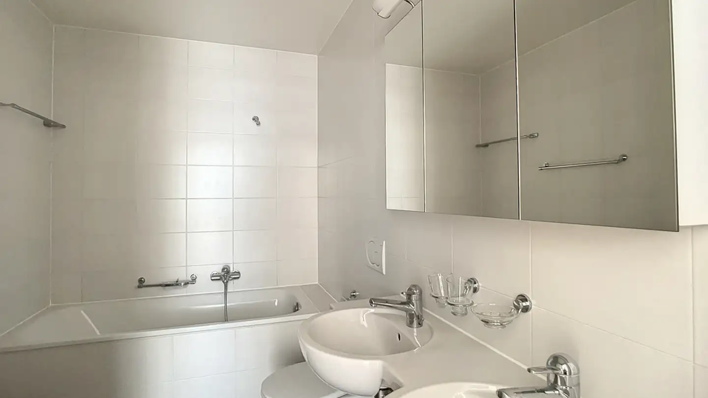Apartment for rent - Route de l'Etraz 68, 1260 Nyon - Photo 4