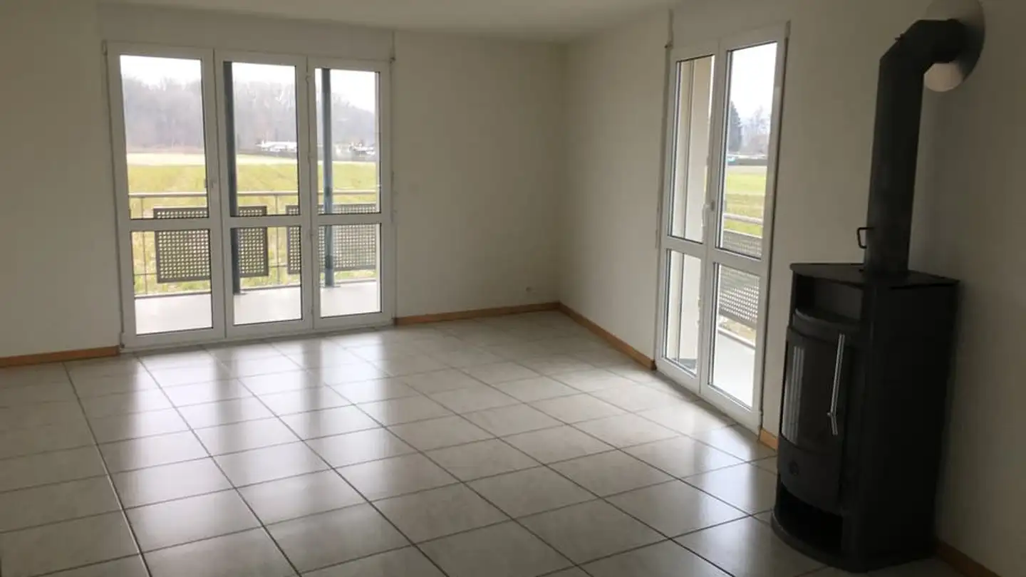 Appartamento in affitto - Chemin Des Places 31, 1786 Sugiez - Photo 3