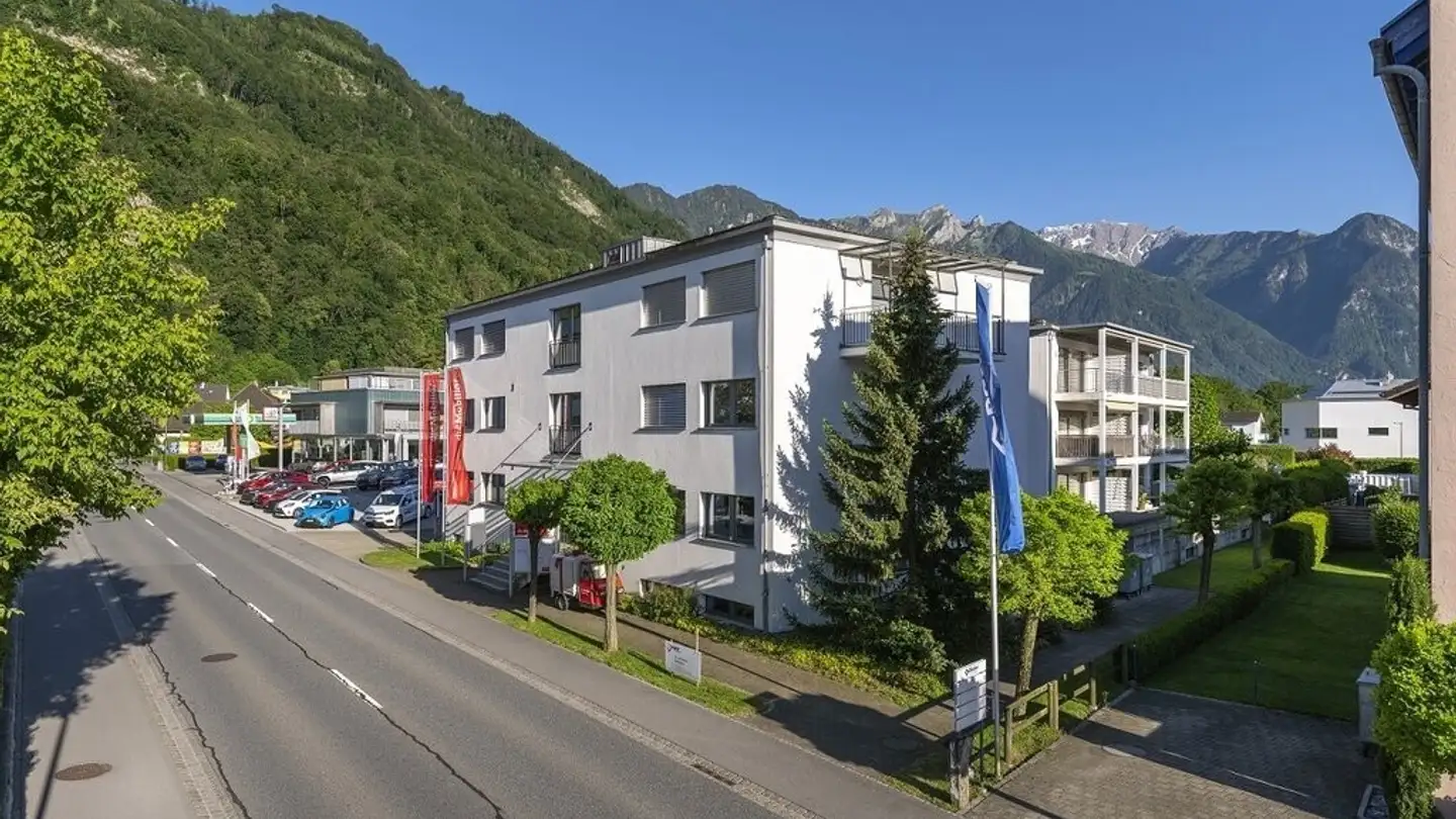 Tiefgaragenstellplatz mieten - 6072 Sachseln