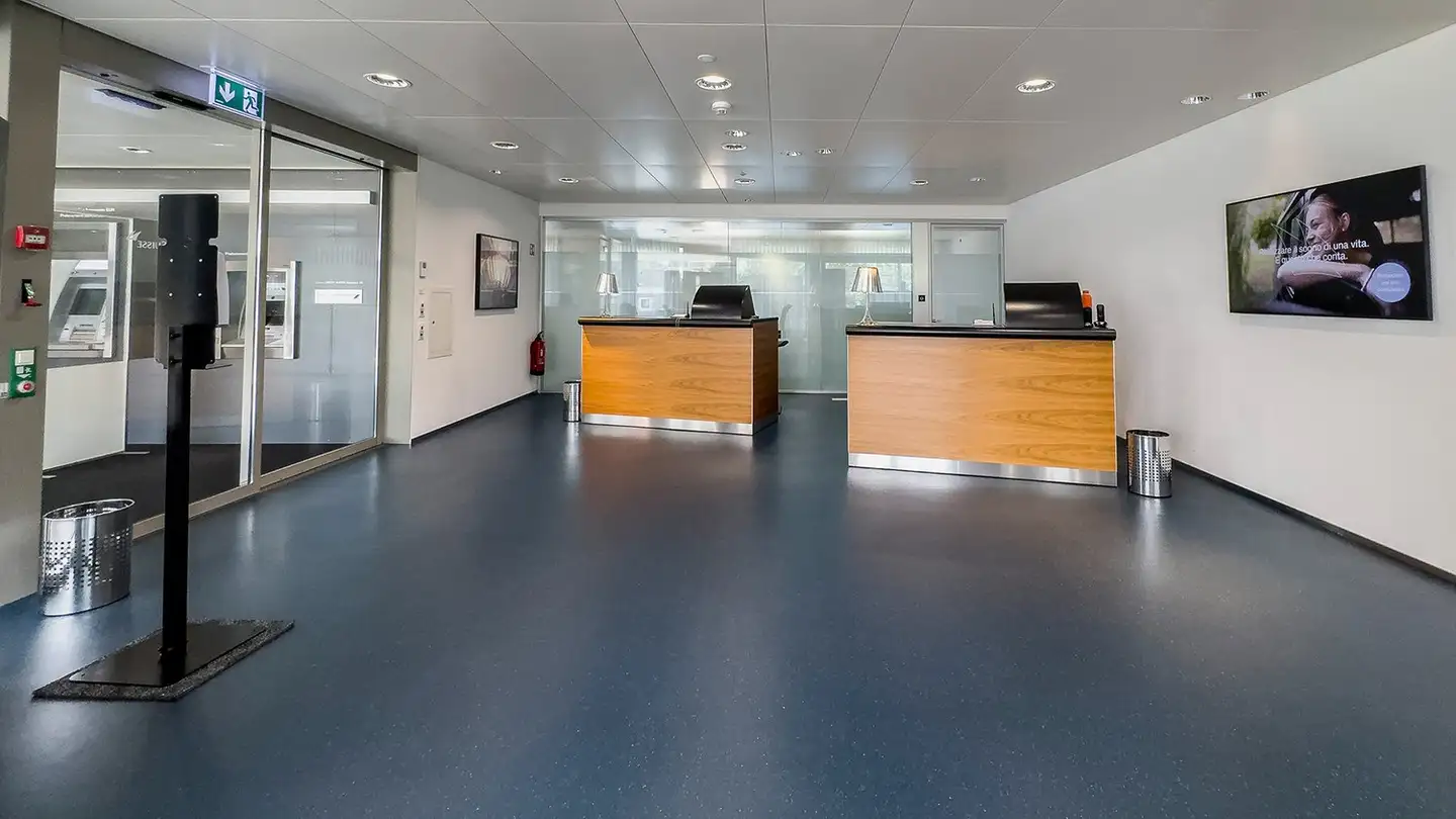 Spazio ufficio in affitto - Via Vedeggio 2, 6814 Lamone - Photo 2