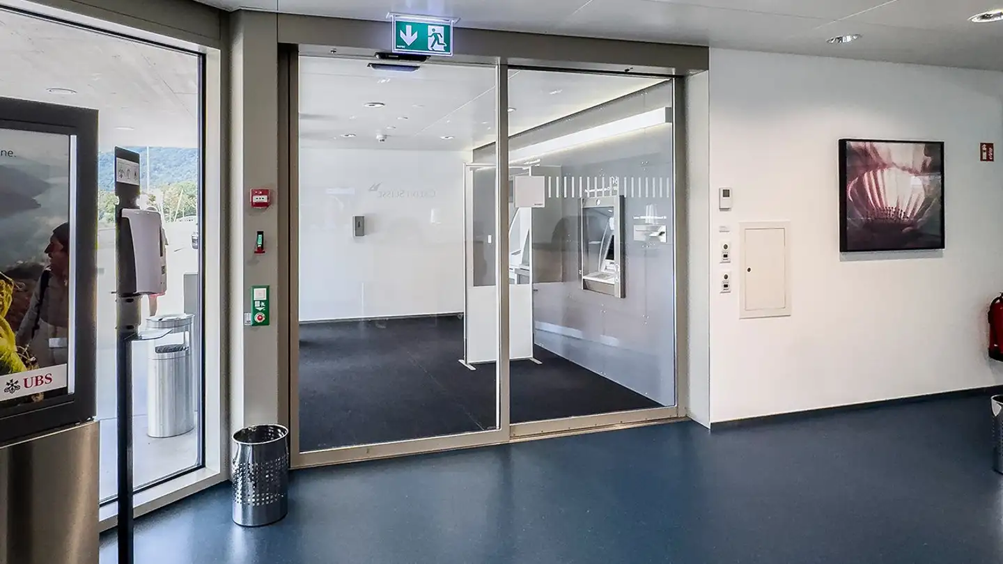 Spazio ufficio in affitto - Via Vedeggio 2, 6814 Lamone - Photo 3