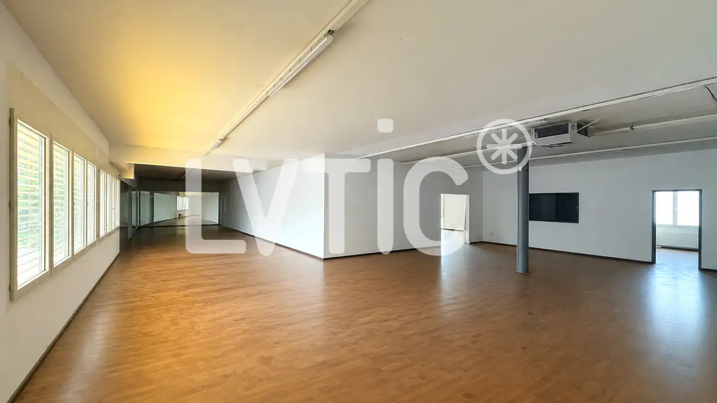 Office space for rent - 1844 Villeneuve VD - Photo 2