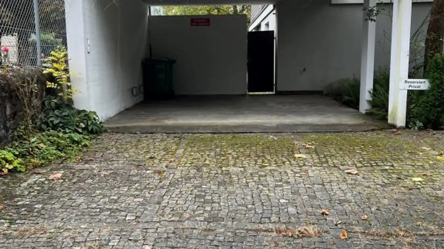 Outdoor parking space for rent - Bahnhofstrasse 35, 6460 Altdorf UR - Photo 3