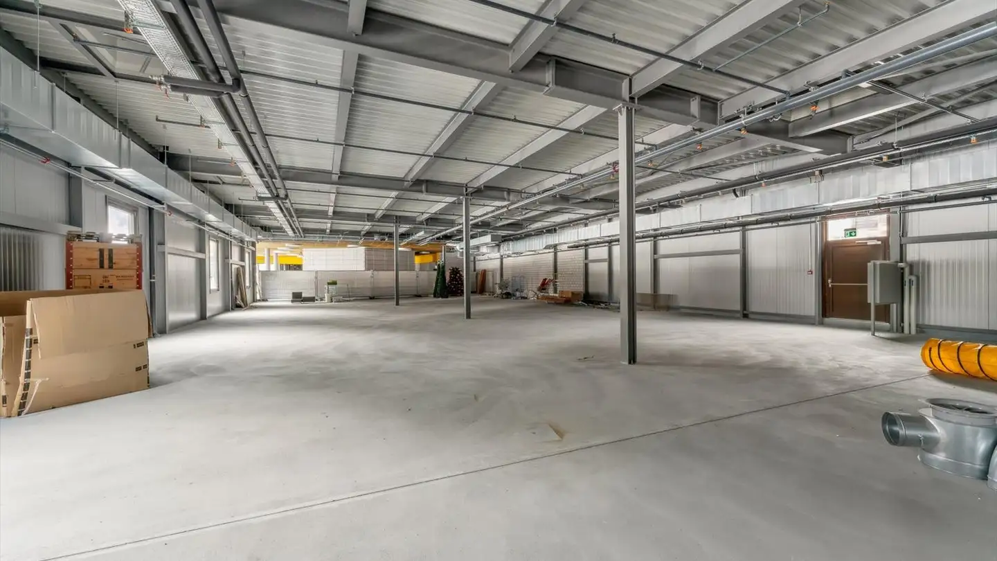 Commerciale in affitto - Dorfstrasse 2, 7220 Schiers - Photo 3