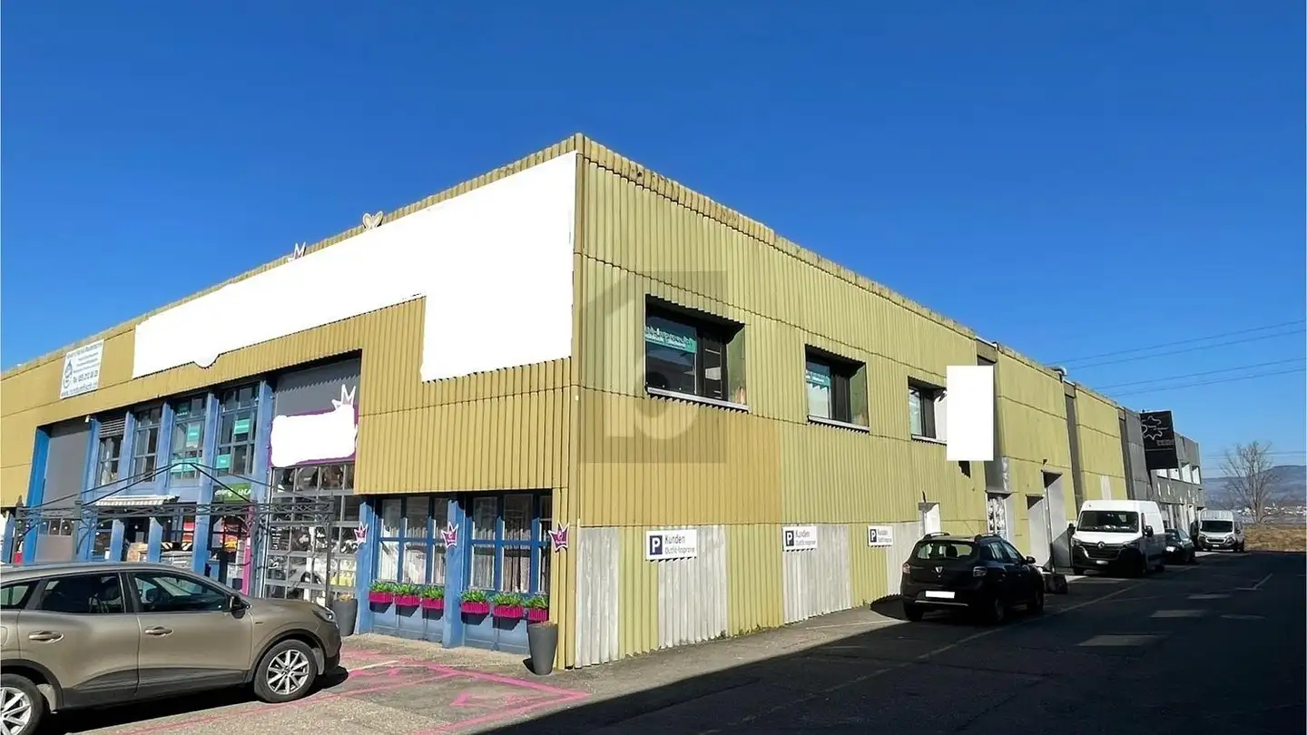 Magasin à louer - 8852 Altendorf