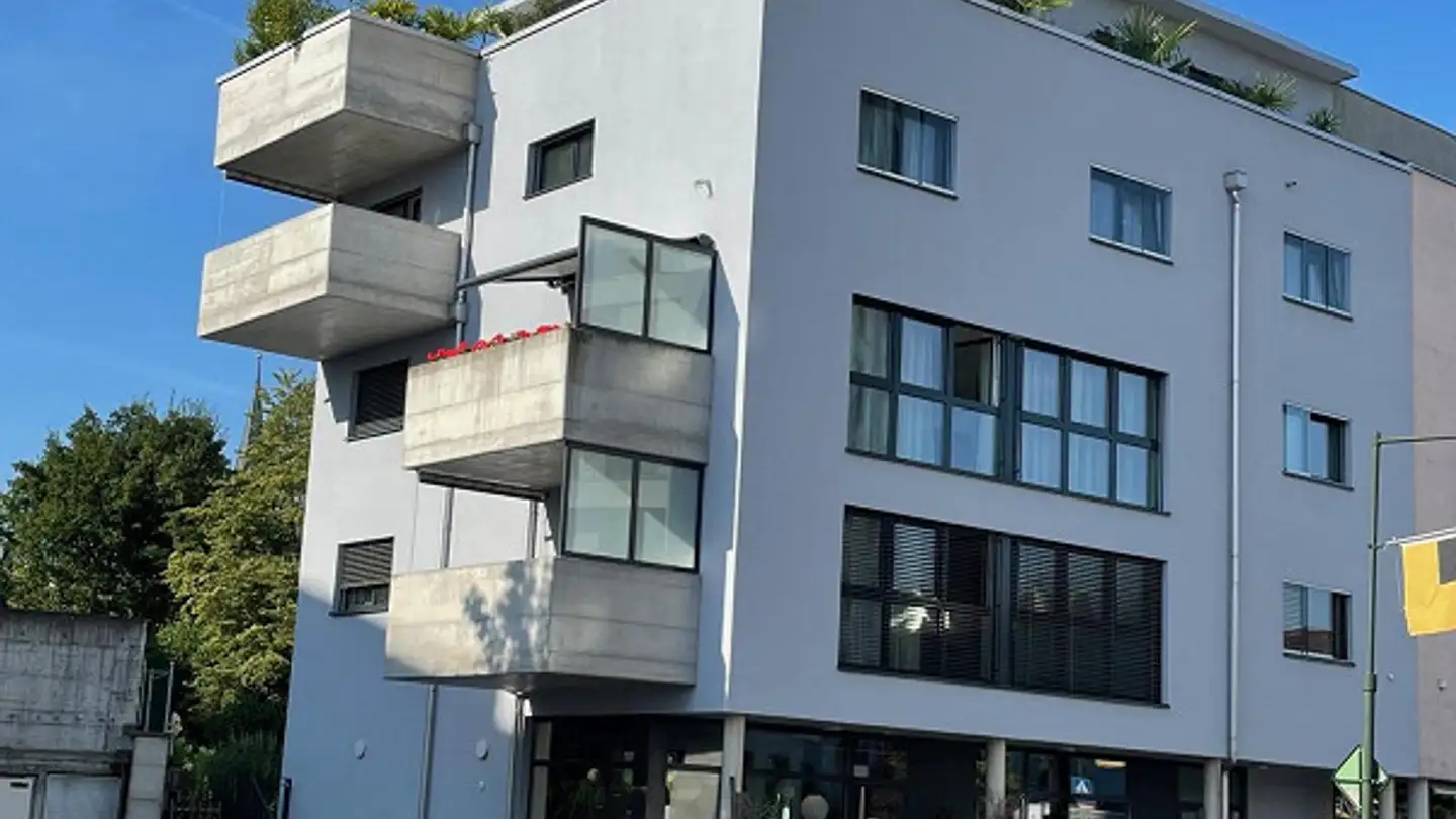 Underground parking space for rent - Bahnhofstrasse 6, 4106 Therwil