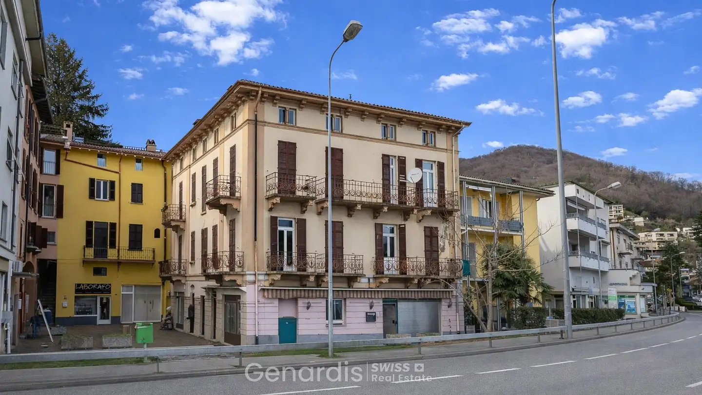 Villa for sale - Via Lugano 10, 6988 Ponte Tresa - Photo 2