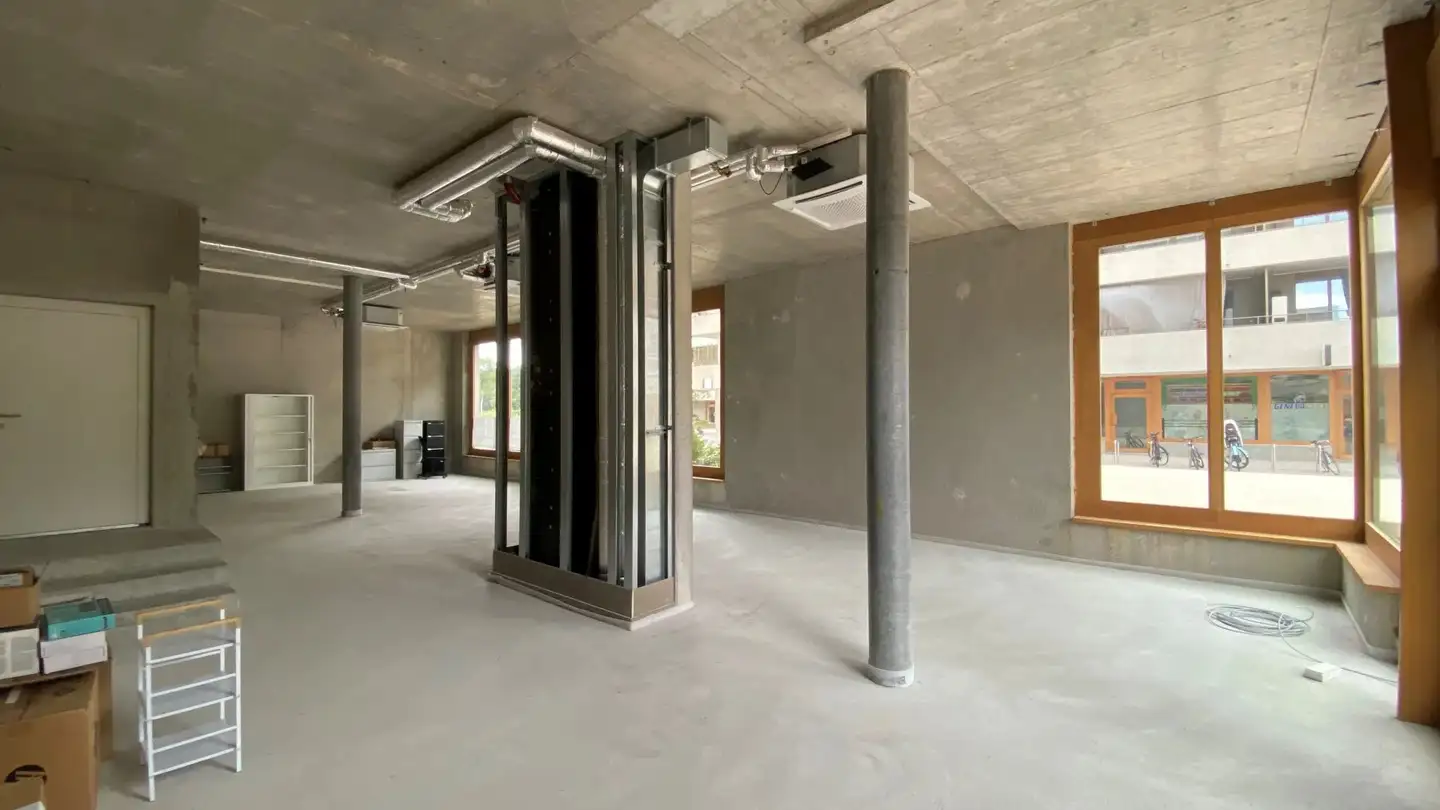 Shop for rent - Place Du Dizenier 1, 1226 Thônex - Photo 3