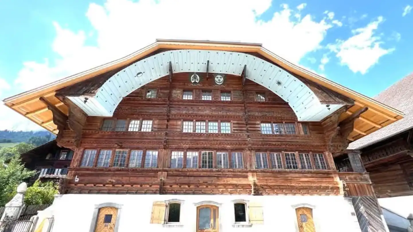 Commercial for rent - Dorf, 3762 Erlenbach im Simmental