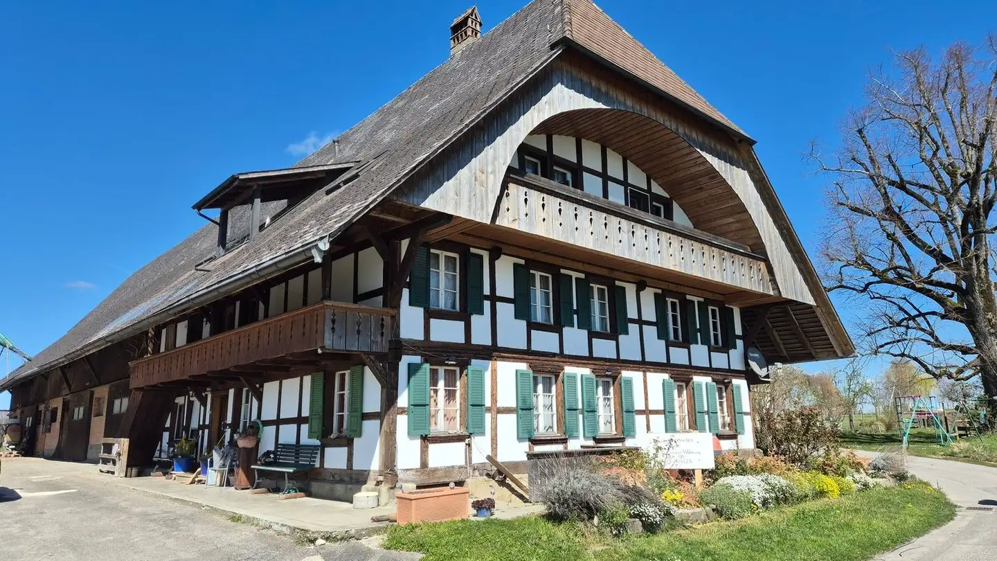 Dachgeschosswohnung mieten - Schore 431, 3176 Neuenegg