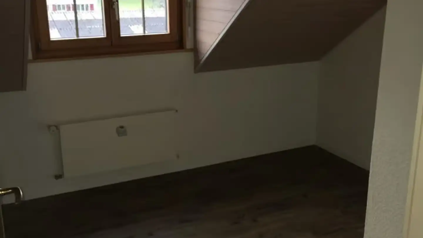 Attic flat for rent - Zürcherstrasse 46, 8730 Uznach - Photo 4