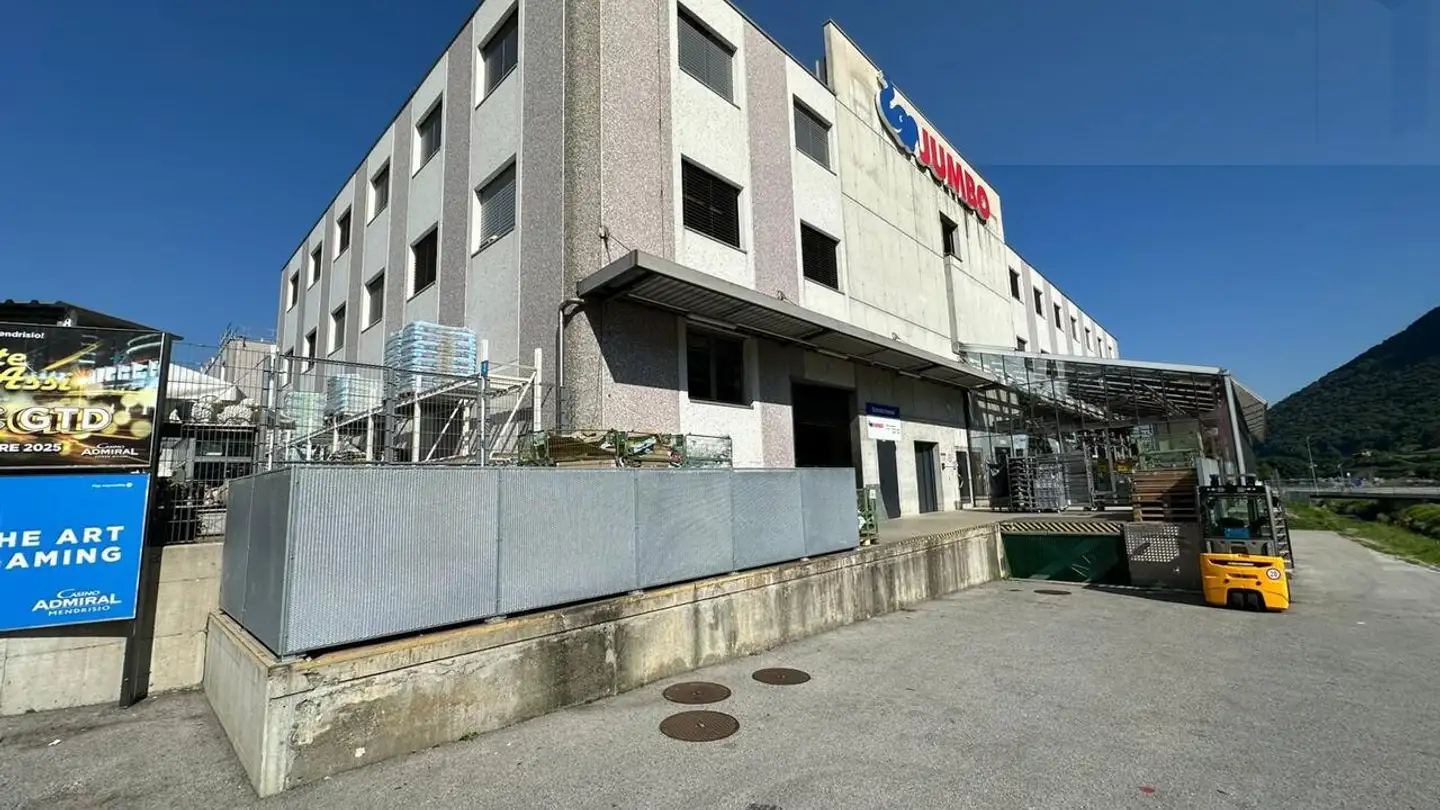 Negozio con vetrina in affitto - Via Agostino Maspoli, 6850 Mendrisio - Foto 3