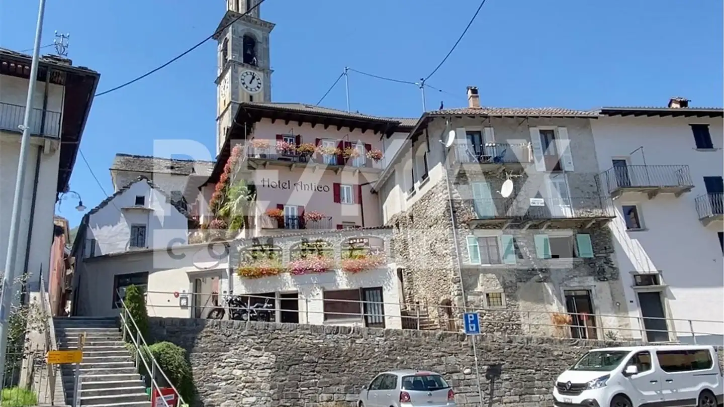 Hotel kaufen - 6655 Intragna