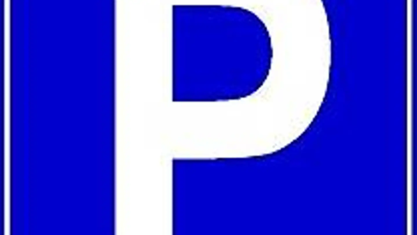 Outdoor parking space for rent - In Caisgéll 62, 6703 Osogna