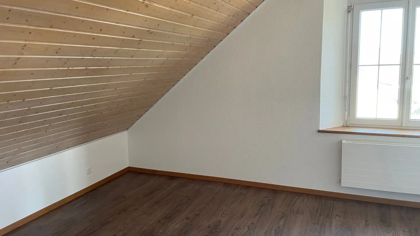 Attic flat for rent - Juraweidstrasse 1, 5023 Biberstein - Photo 4